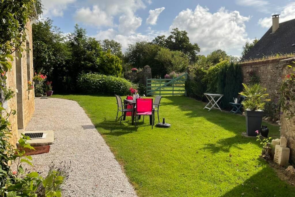 Gite En Cotentin Vila Etienville Exterior foto