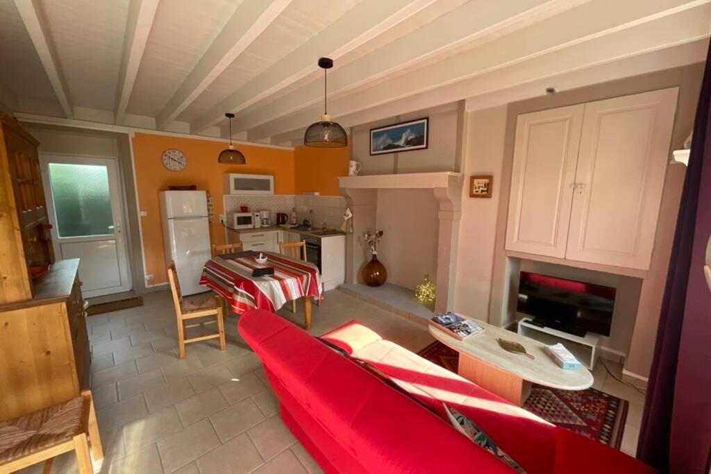 Gite En Cotentin Vila Etienville Exterior foto